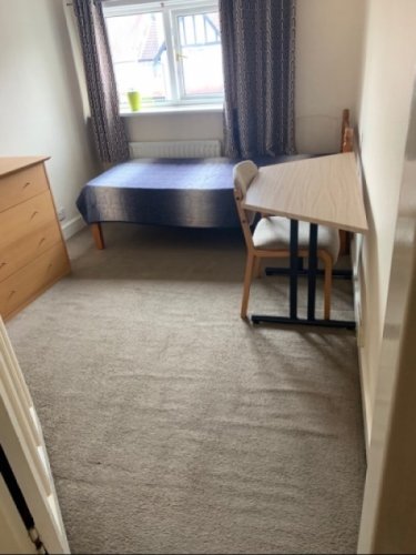 Nedidelis dvivietis kambarys-merginai, moteriai